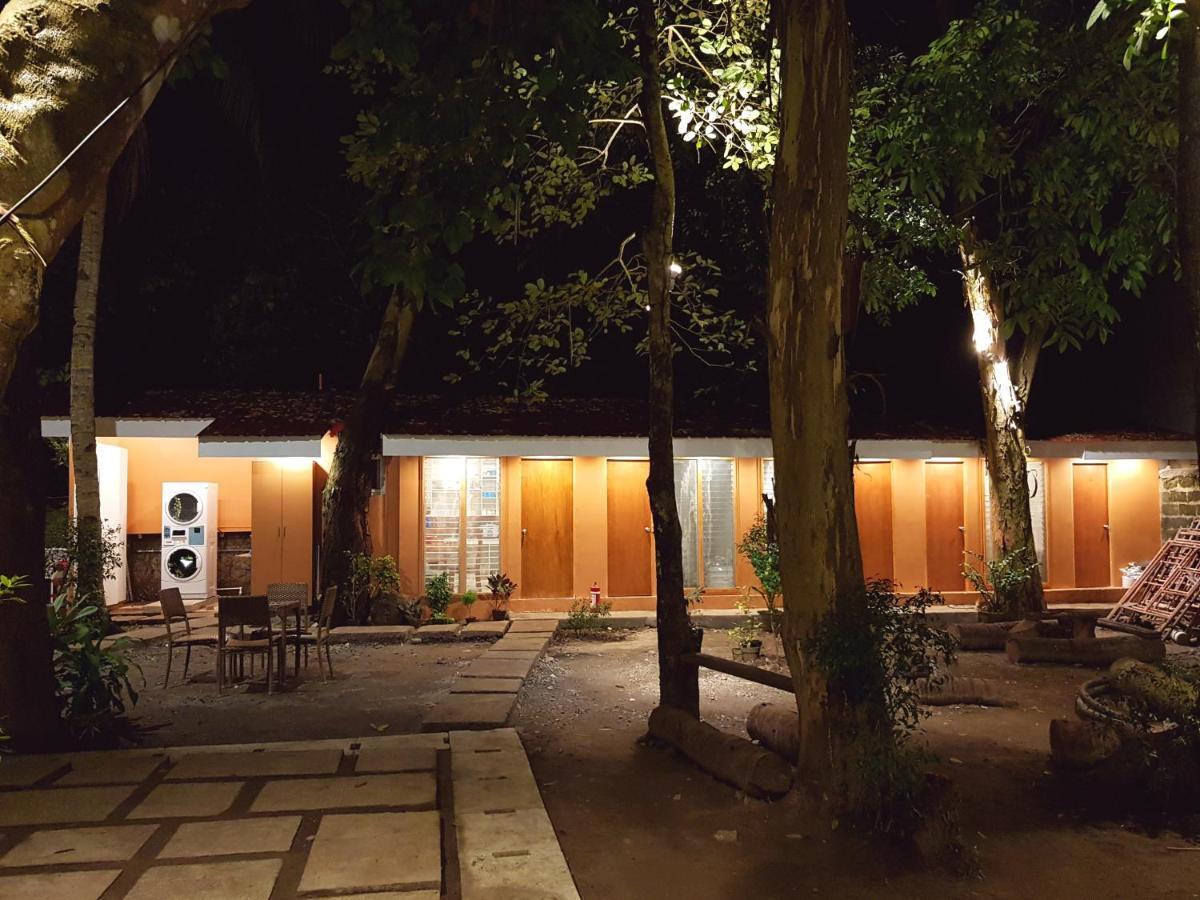 Stay Amare Villa Maria 2 Bacolod Phòng bức ảnh